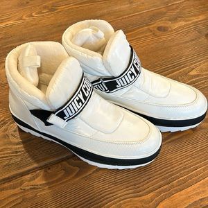 NEW- Juicy Coture white booties